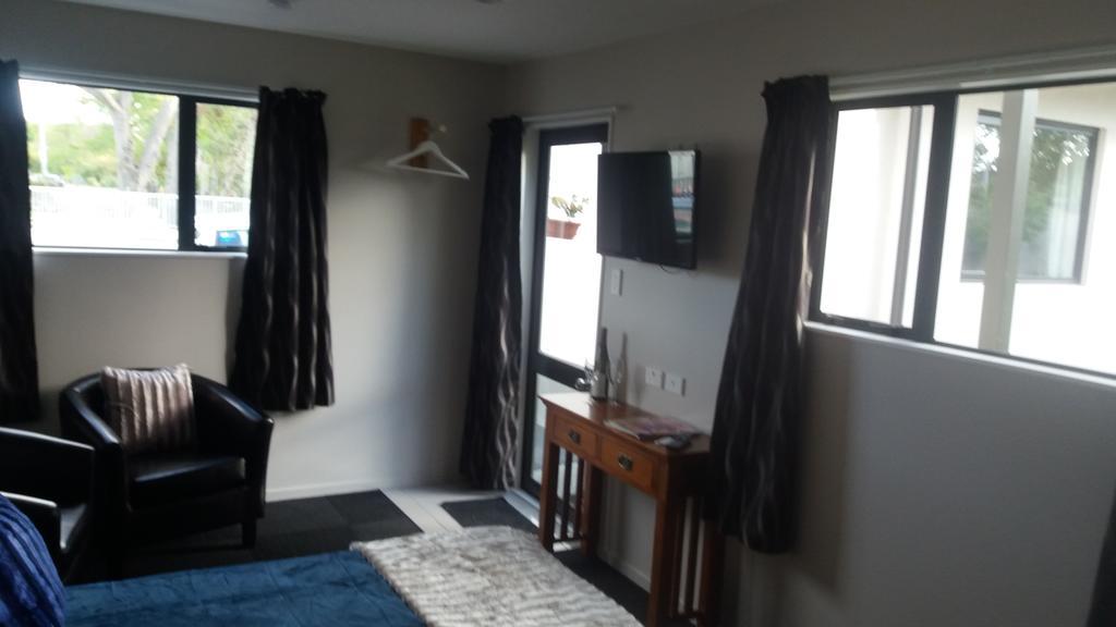 Apartment Stream View *